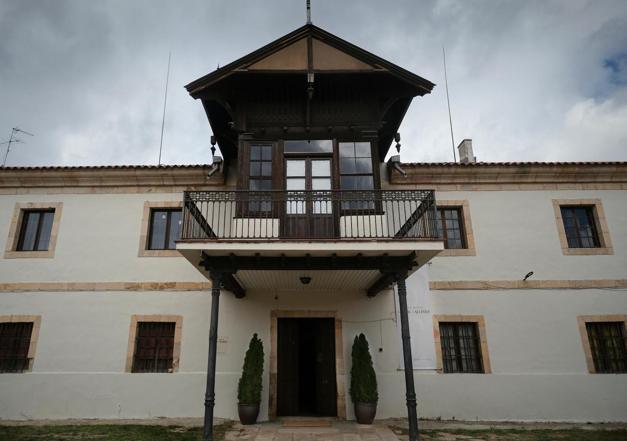 Casa Rural Palacio Conde De Aldana Con Piscina Entre Encinares Y Dehesas Terradillos Экстерьер фото