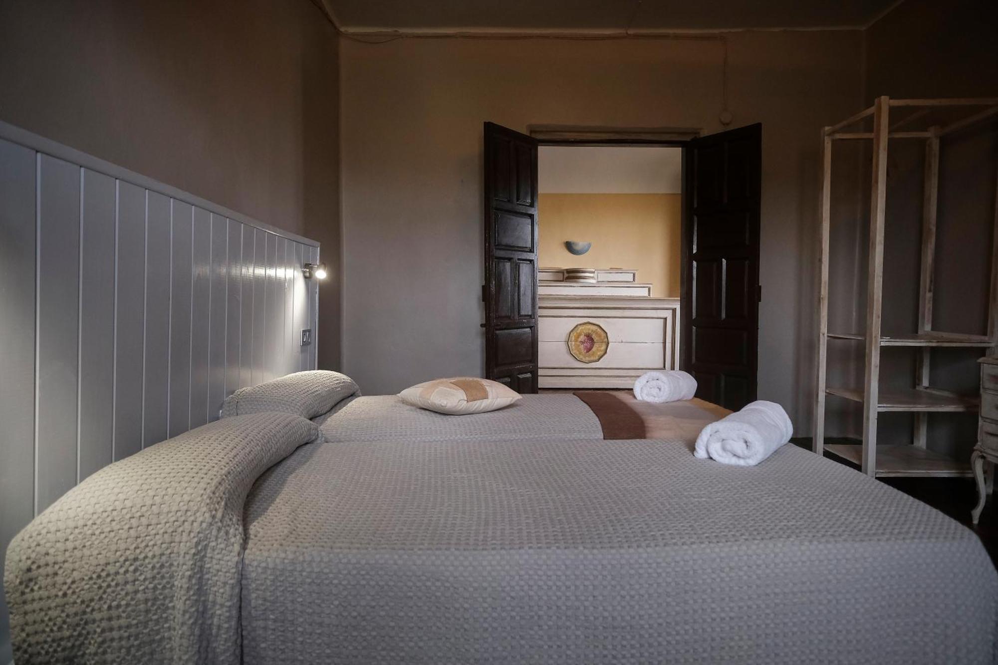 Casa Rural Palacio Conde De Aldana Con Piscina Entre Encinares Y Dehesas Terradillos Экстерьер фото